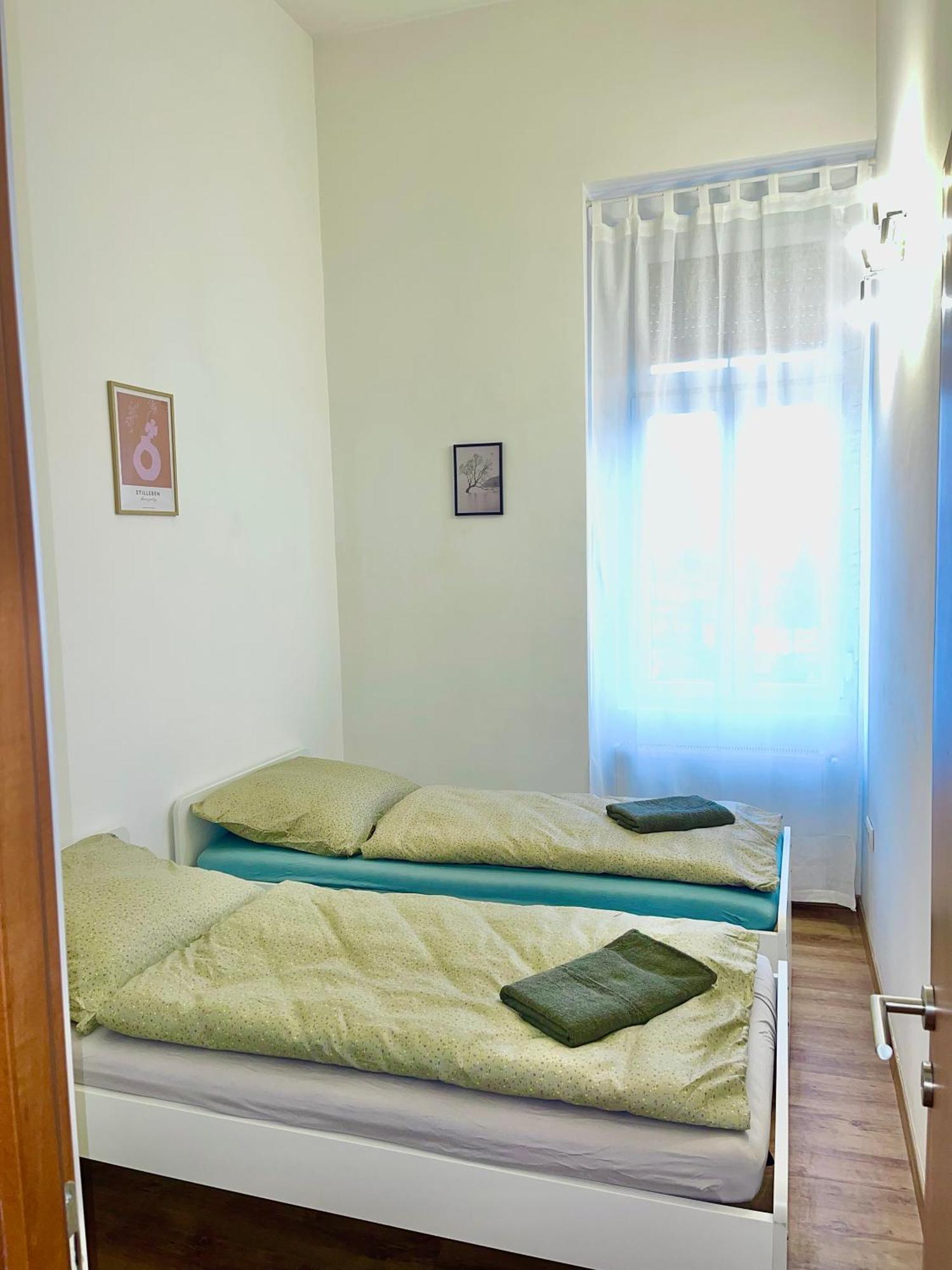 Vivien Apartment Budapest Esterno foto