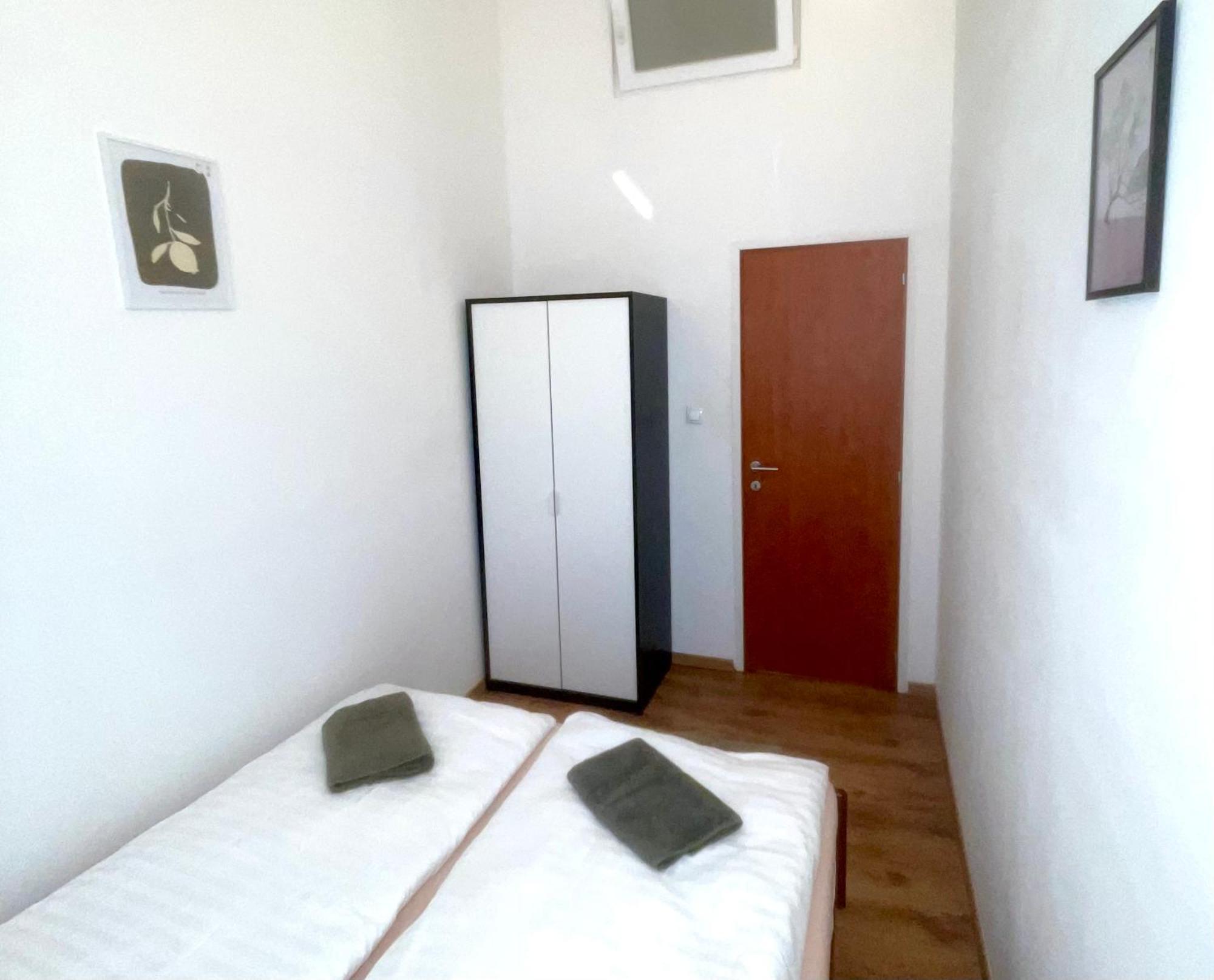 Vivien Apartment Budapest Esterno foto
