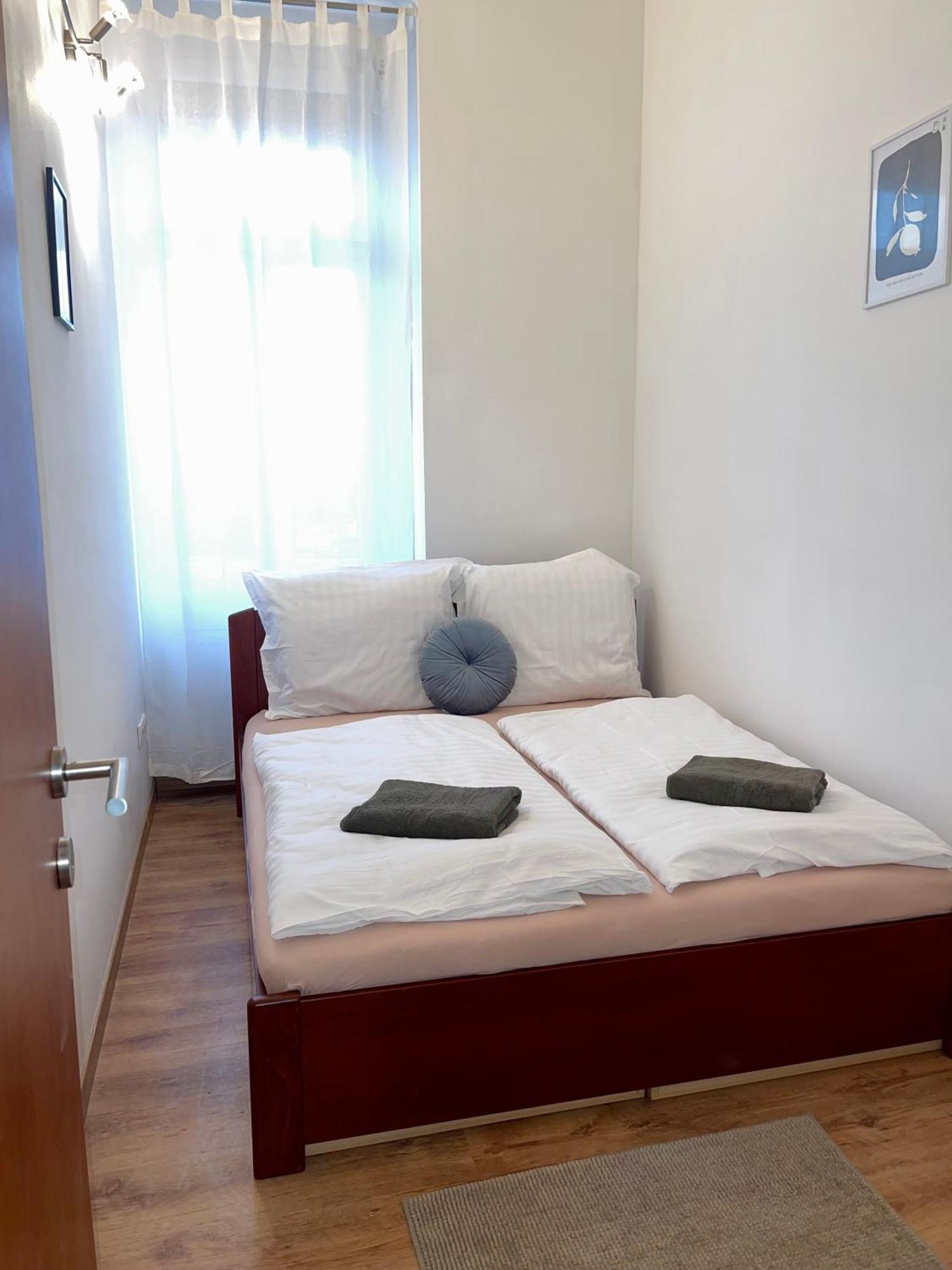 Vivien Apartment Budapest Esterno foto