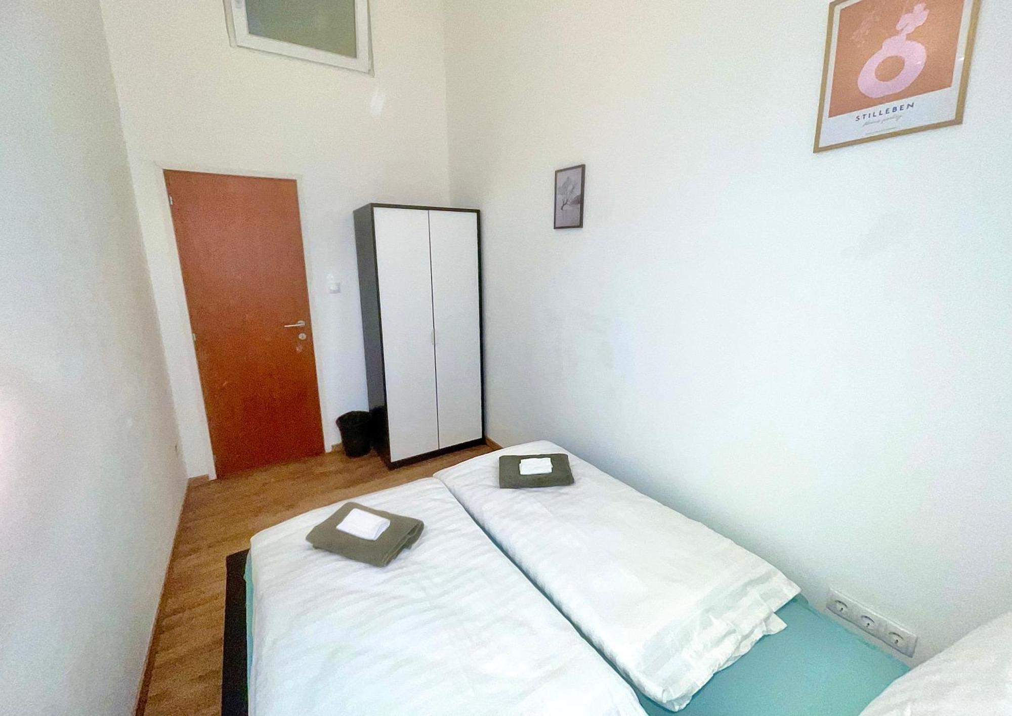 Vivien Apartment Budapest Esterno foto